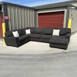 FREE DELIVERY&INSTALLATION Gray U Sectional Couch