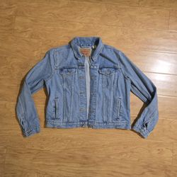 Levi's Jean Jacket Size XL