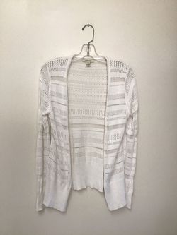 Women’s G.H. BASS & CO. Cotton/viscos white cardigan sweater. Size-medium