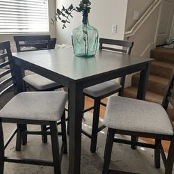New Beautiful   Dining Table Set  (Hight)