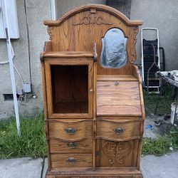 Vintage Tiger Oak Dresser four drawer With Mirror 