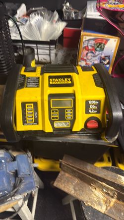 Stanley Fatmax 1200 Amp Portable Power Station & Jump Starter