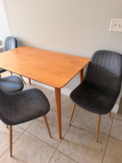 Dining table with chairs