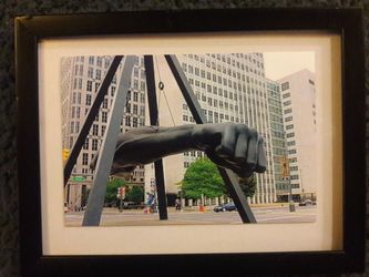 JOE LOUIS MEMORIAL-DOWNTOWN DETROIT PICTURE