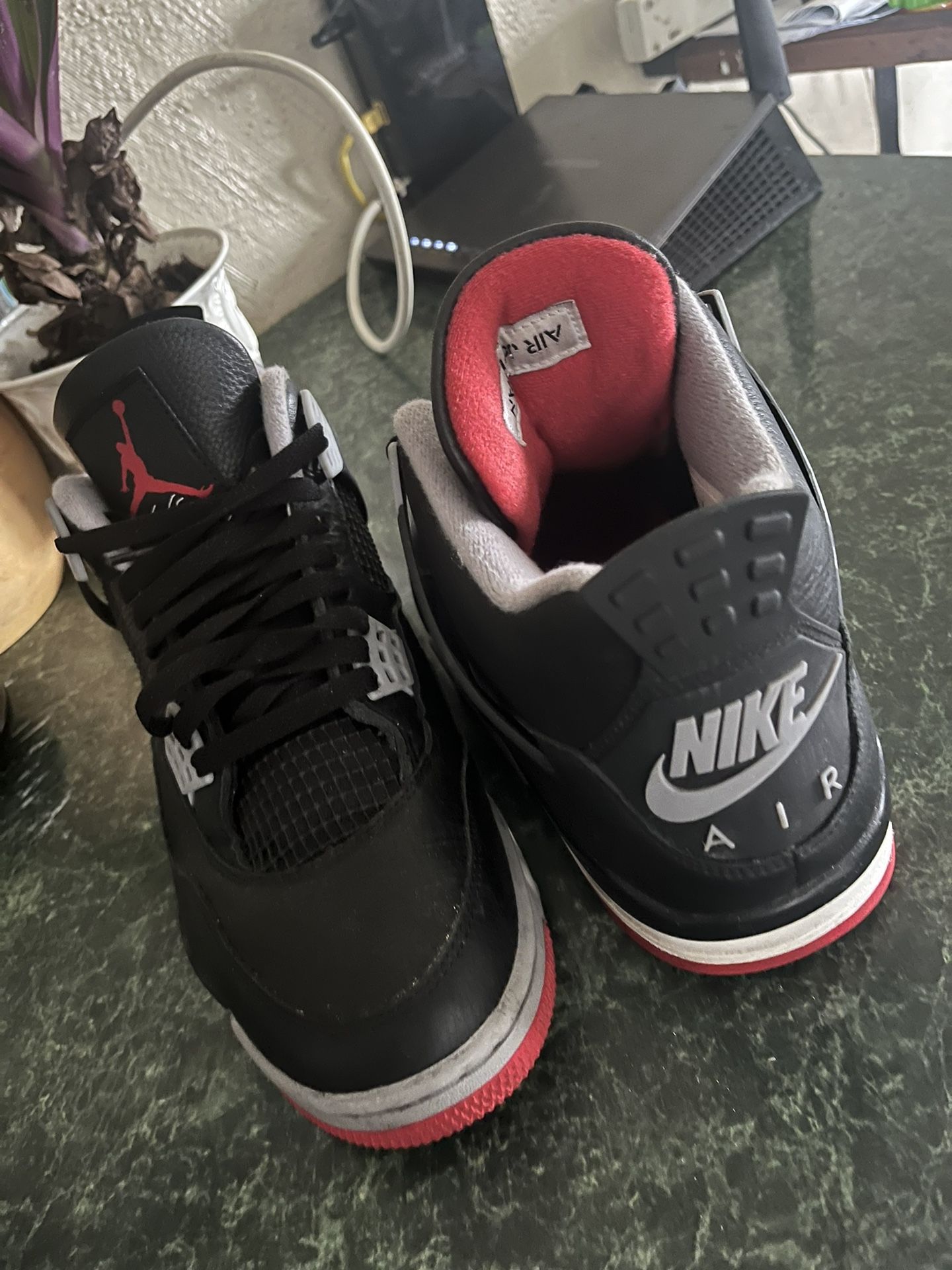 Jordan 4 Retro Bred Sz. 10.5