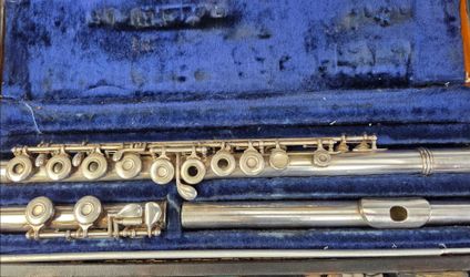 Gemeinhardt M3 Openhole Flute 1(contact info removed)