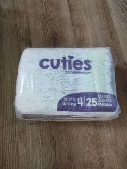 Cuties Diapers (Size: 4) For Sale