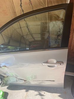Front Left Door Corolla 2013 LE 