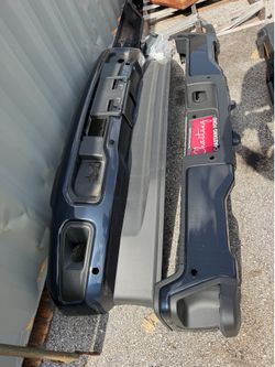 Front & Rear Bumpers – Antimatter Blue 2022–2026 Ford F-250 Super Duty  💥 Complete Set – $799 💥  ✔️ OEM Take-Off ✔️ Front & Rear Bumpers Included ✔️