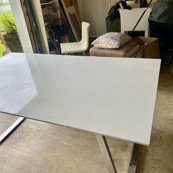 Dining Table With Chrome Frame Great Quality