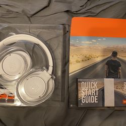 JBL Tune 710 Wireless Headphones 