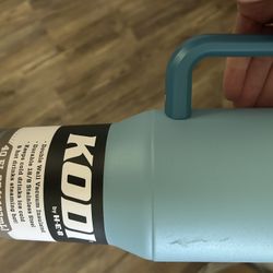 BRAND NEW 40oz. KODI Cups