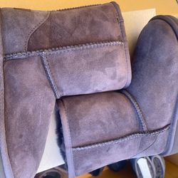 Ugg shoes BRAND NEW