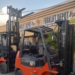 FORKLIFT TOYOTA $12.000