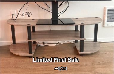 TV Stand / Media Console / Entertainment Center