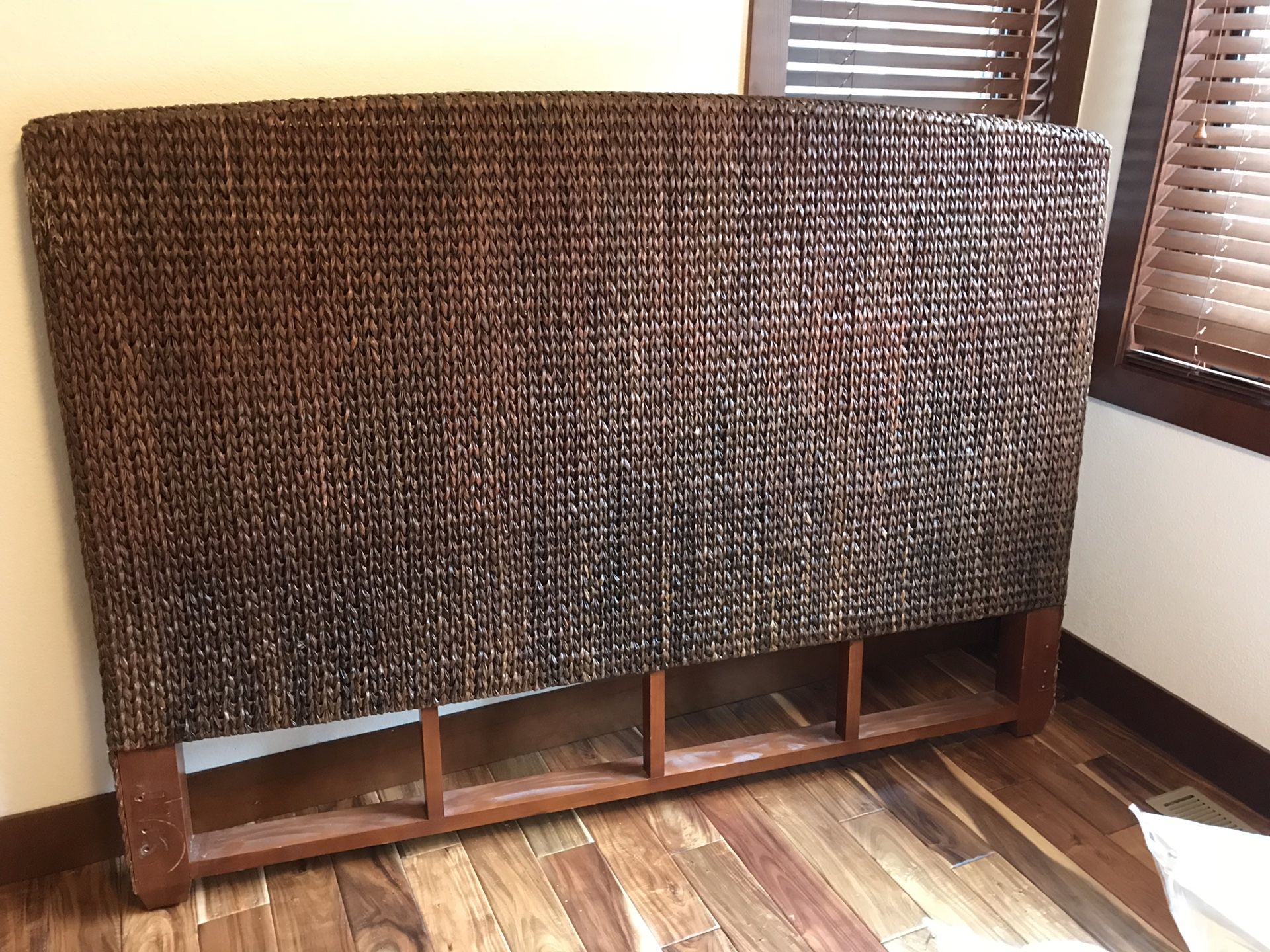 Pottery Barn Seagrass King Headboard for Sale in Mukilteo, WA OfferUp