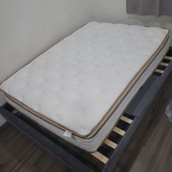 Full size mattress