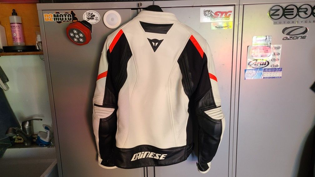 Dainese Perforated Leather Size 48 Med (38 US)