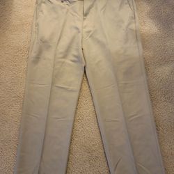 Amazon Essentials Men's Classic-Fit Expandable Waist Flat-Front Dress Pant 40x30