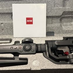 Handheld Smartphone Gimbal/Stabilizer - Zhiyun SMOOTH 4