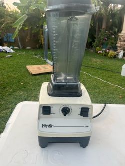 Vita-Mix 5000 Blender