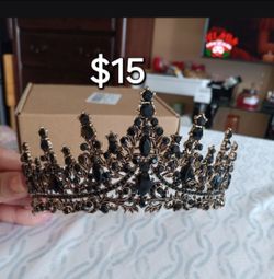 ๐ crown