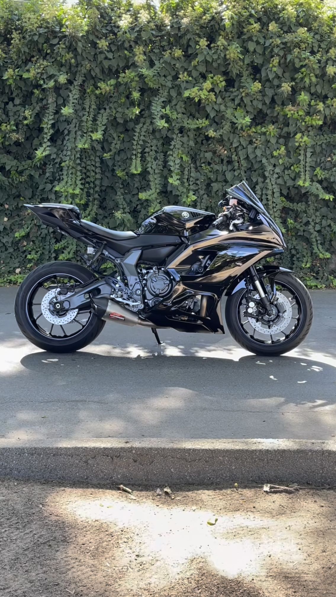 2022 Yamaha R7 Low miles, 2nd owner 