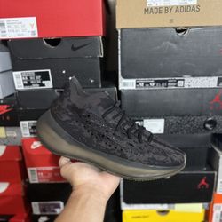 Adidas Yeezy 380 Onyx size 11 VNDS 