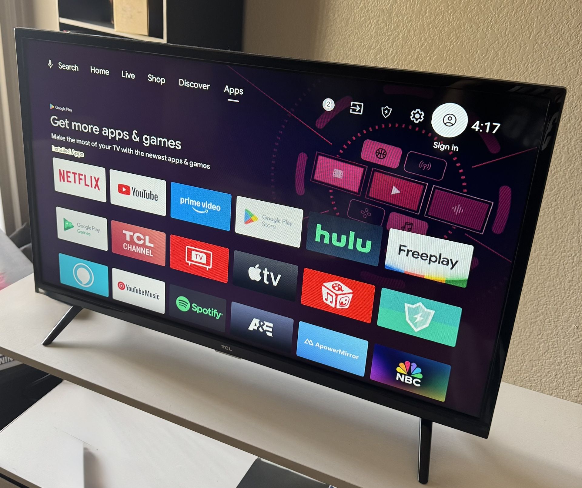 32โ TCL TV
