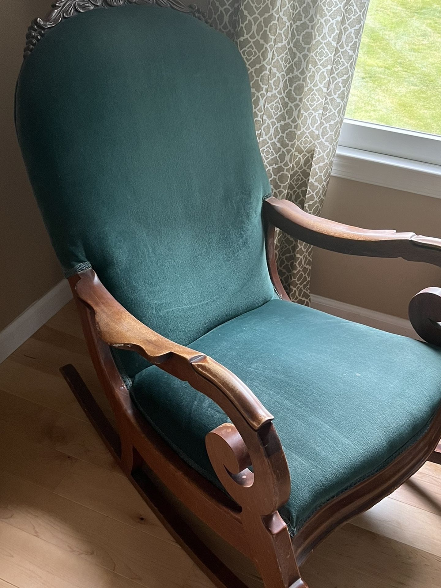 A  Beauty! Bentwood Rocker… sturdy and made of solid wood