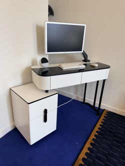 Complete Premium Desk Setup – Apple 27” Monitor + Adjustable Desk + Accessories