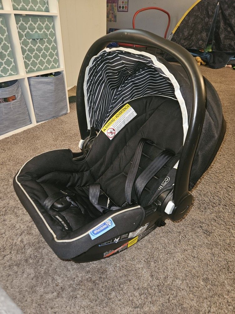 Graco Infant Carseat