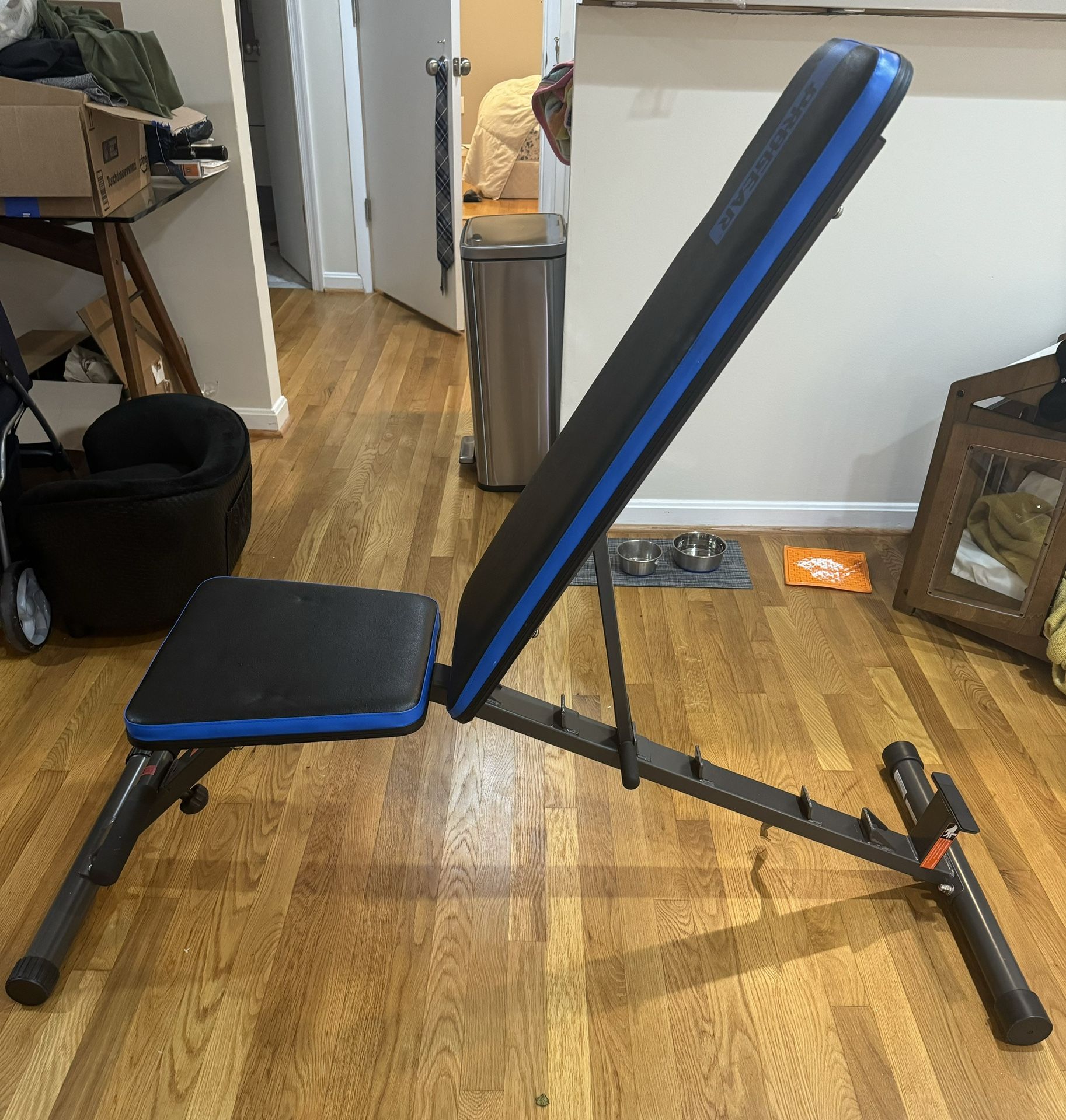 Adjustable Weight Bench