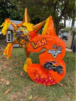 El toro loco Monster Jam pinatas