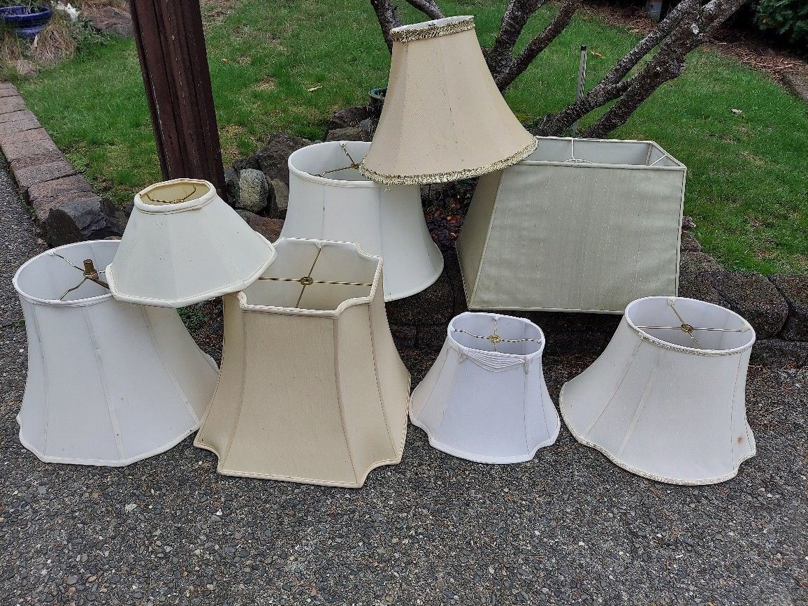 Vintage And New Lamp Shades Galore! for Sale in Mountlake Terrace, WA