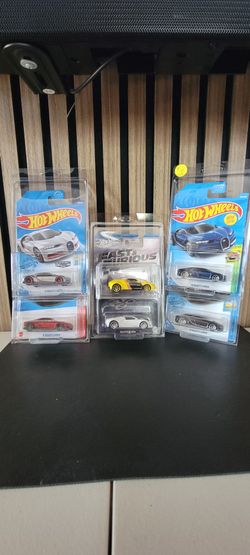 Hot Wheels 2016 Bugatti Chiron/Veyron Bundle