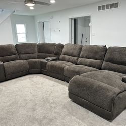 6 Sectional Couch