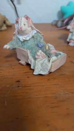 Vintage Bunny Figurines
