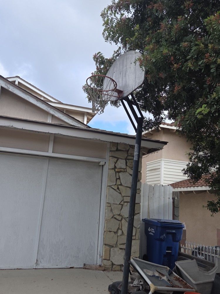 Free Basketball Hoop