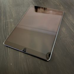 iPad Air 3rd Gen 64GB – Works Perfect