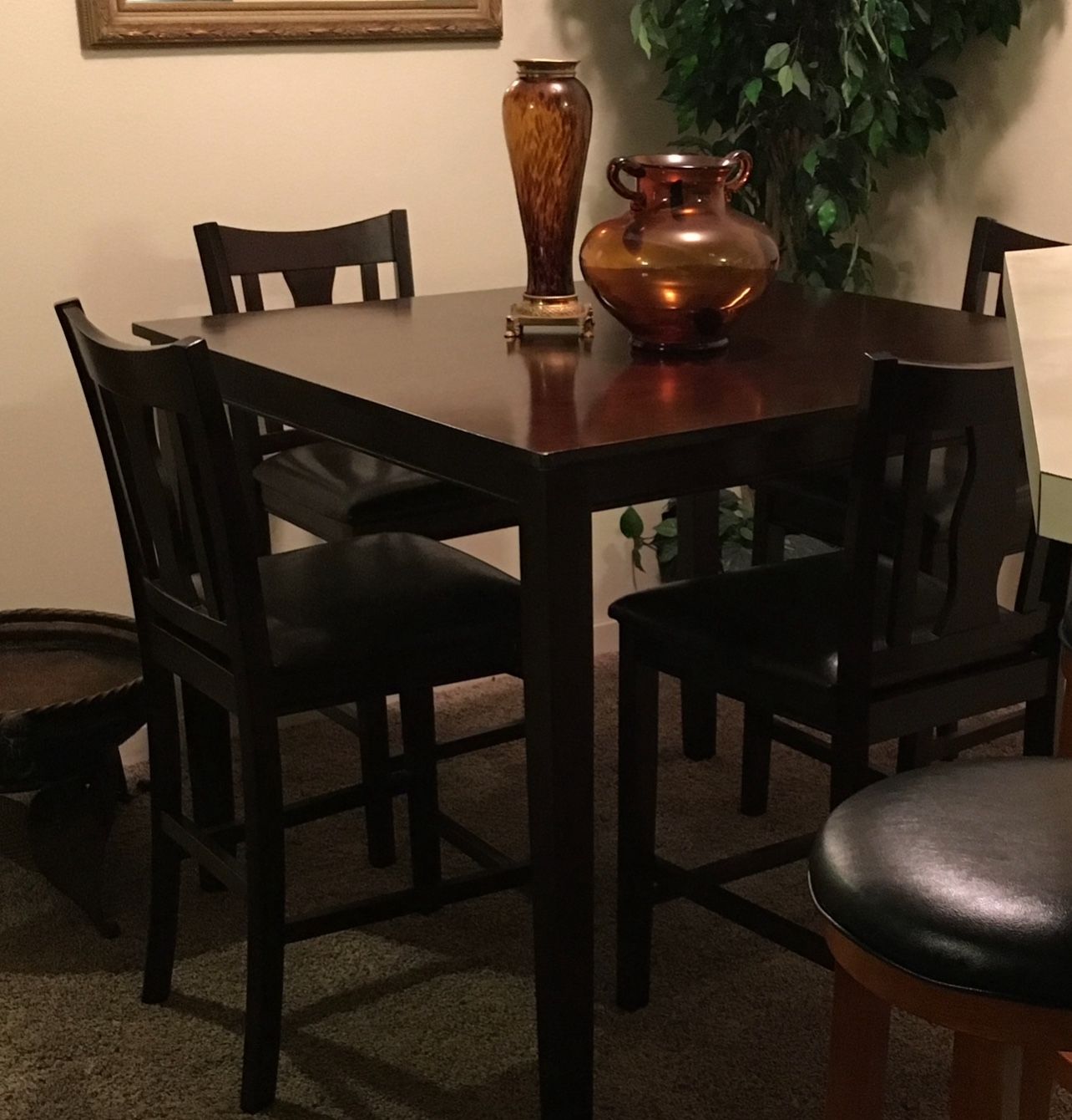 Small Kitchen Table And Chairs