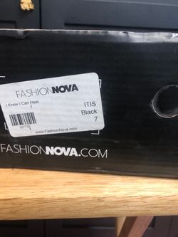 Fashion nova size 7
