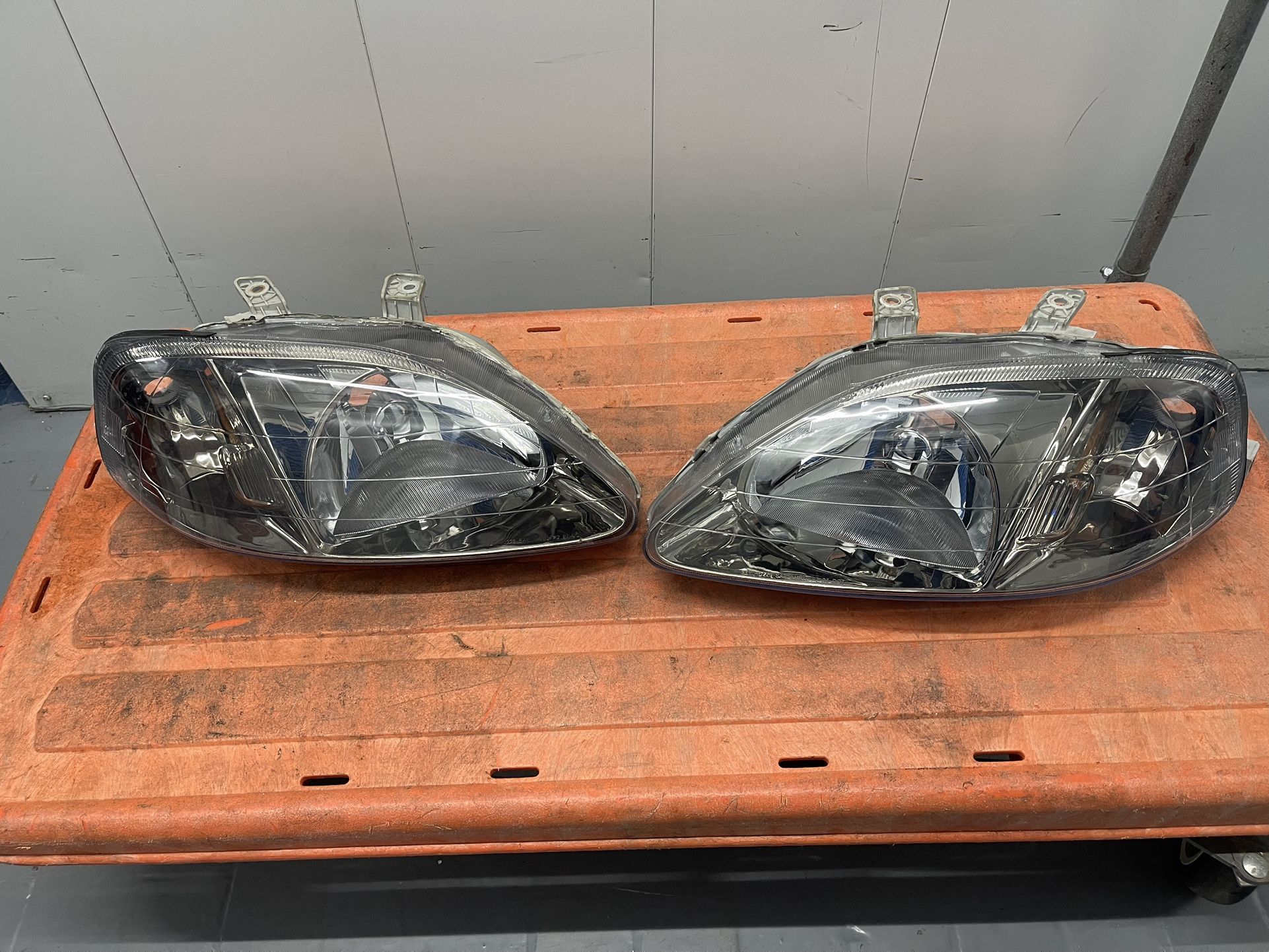 Honda Civic After Market Type R Style Headlights 