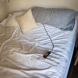 Cal king size bed reclining