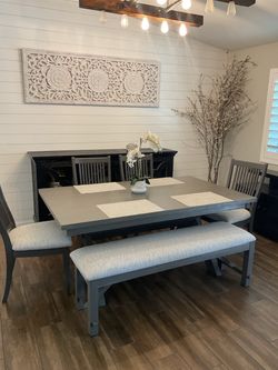 Dinning Table