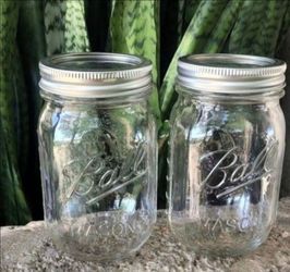 (2) Mason jars, 16 0z.