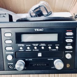 TEAC LP-R550 USB CD Recorder w/ Turntable/Cassette Player
