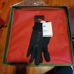 Nike Tech Fleece Gloves