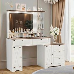 Farmhouse Vanity Desk w/ Hollywood Mirror | Drawers & Cabinets | White & Walnut