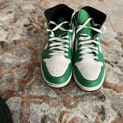 Jordan 1 Mid